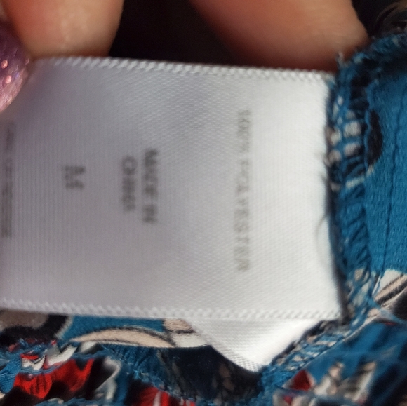 Gorgeous Teal Top Sz M NY & Co - Picture 4 of 5